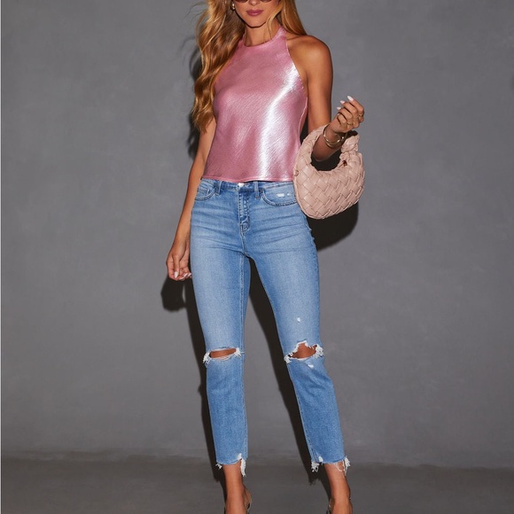 BY VICI BOUTIQUE BECCA SATIN HALTER NECK BLOUSE IN PINK!❤️🎁 - Picture 3 of 7